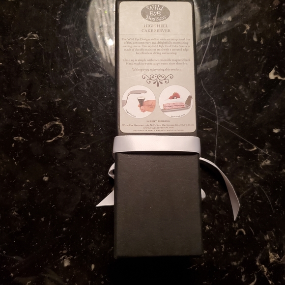 NiB Wild Eye Stainless Steel High Heel Cake Server - Picture 3 of 8